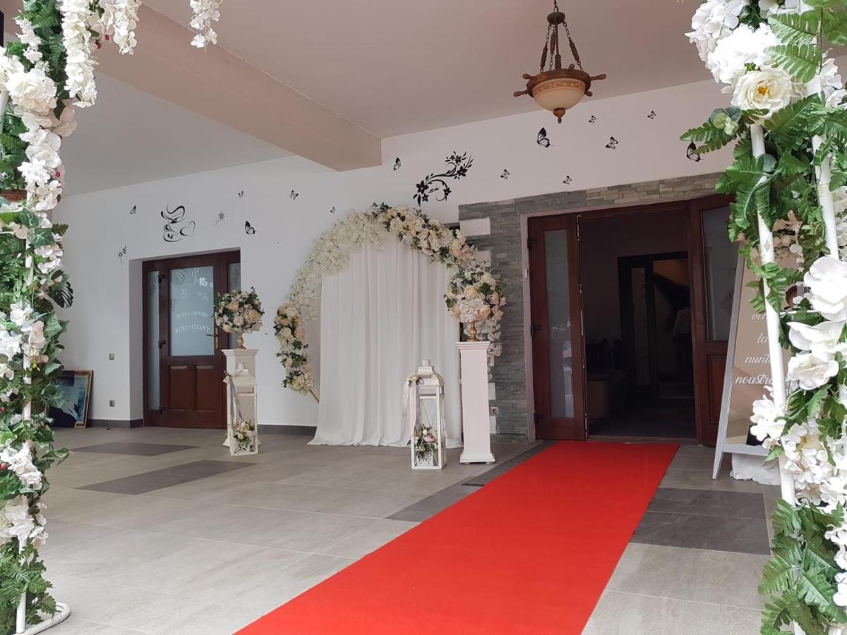 Perla Padurii Hotell Valea Mare  Eksteriør bilde