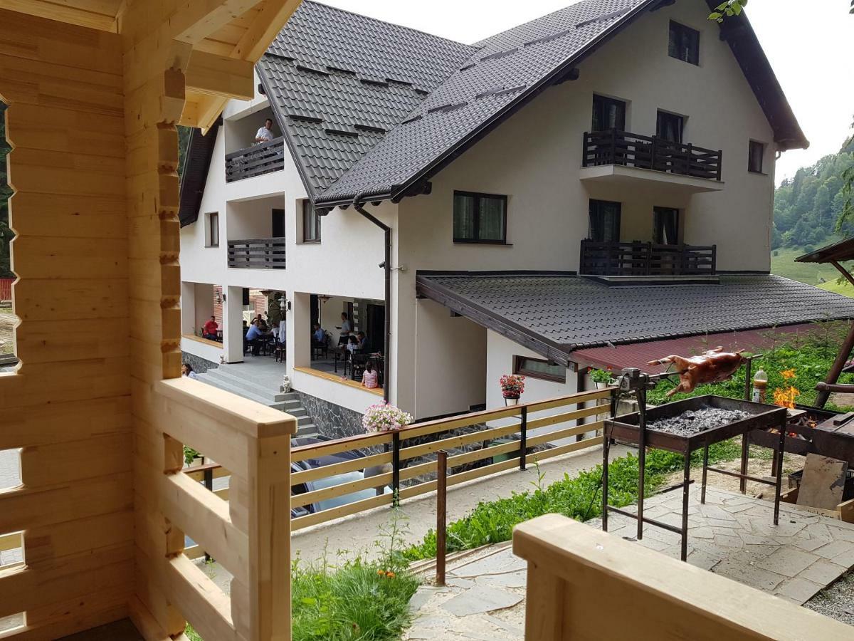 Perla Padurii Hotell Valea Mare  Eksteriør bilde